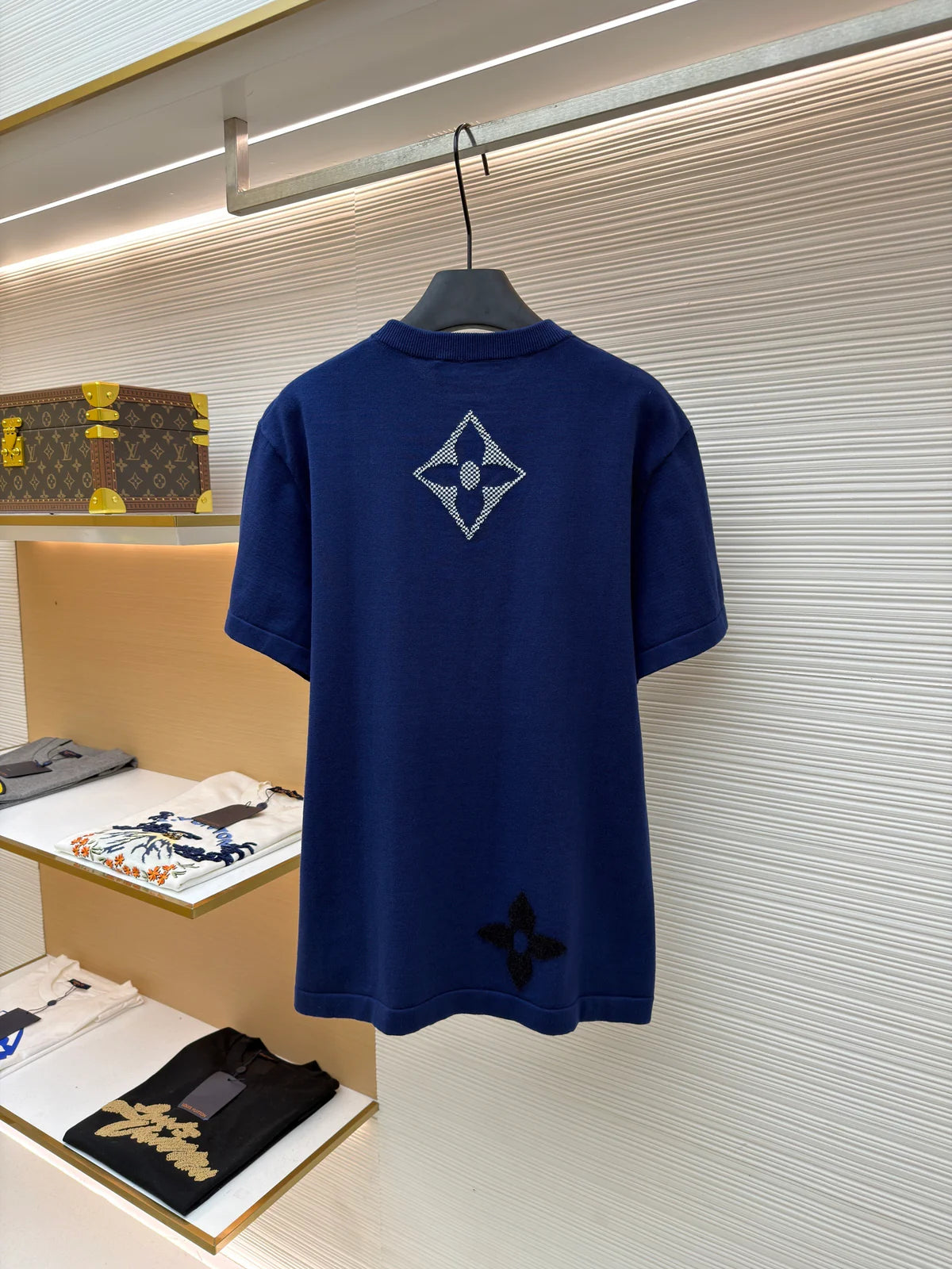 T-SHIRT LV