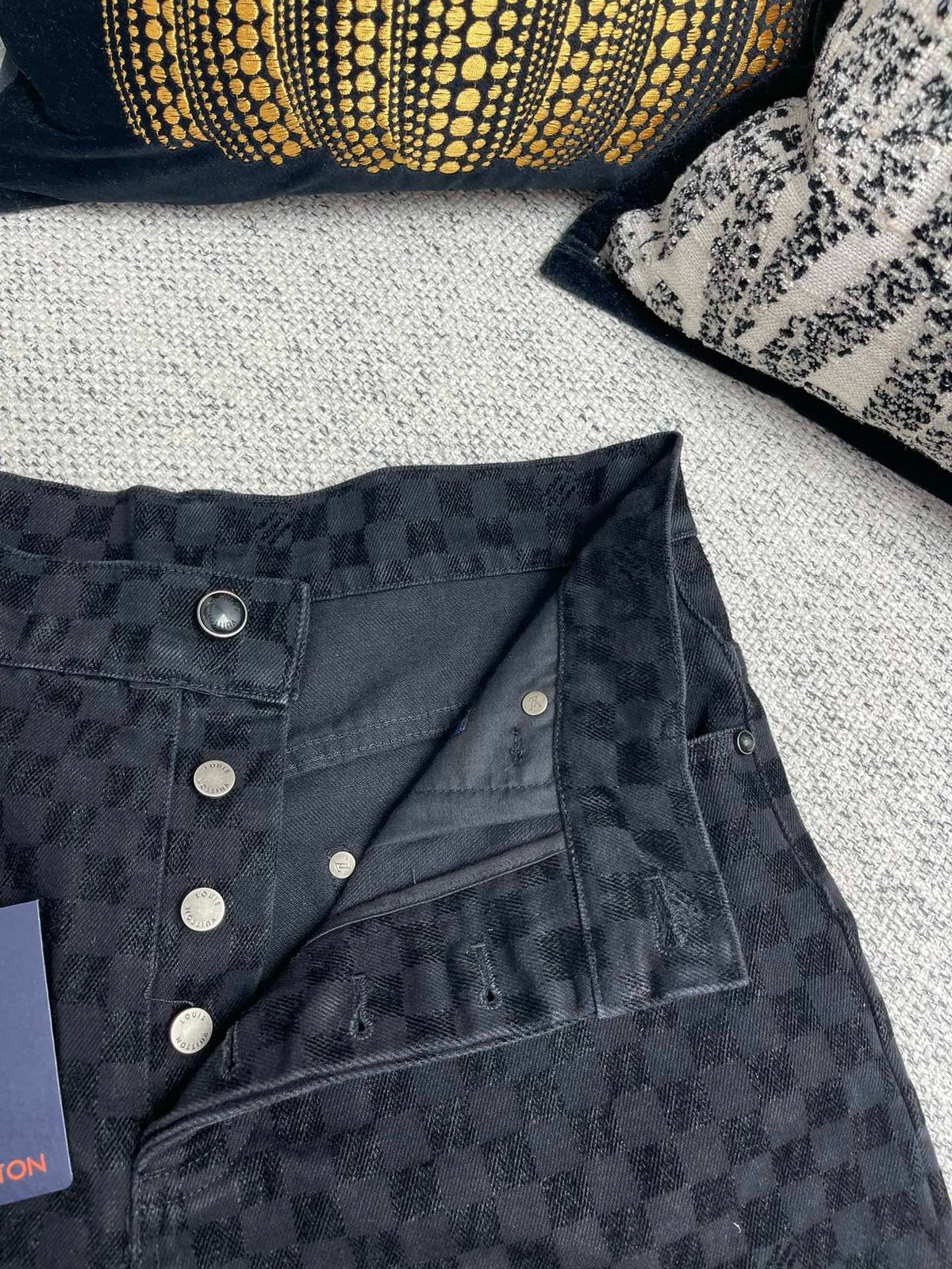 ENSEMBLE LV JEAN BLACK