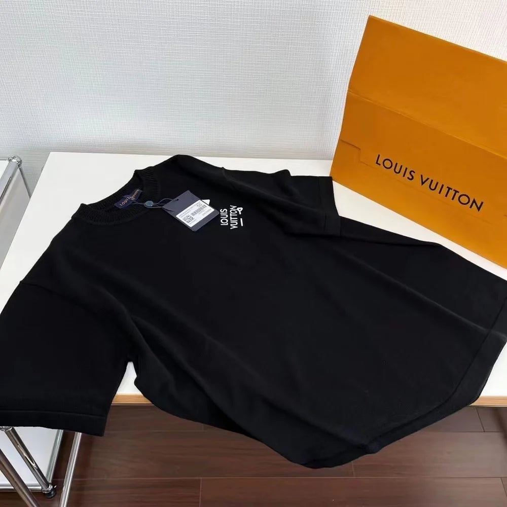 T-SHIRT BLACK