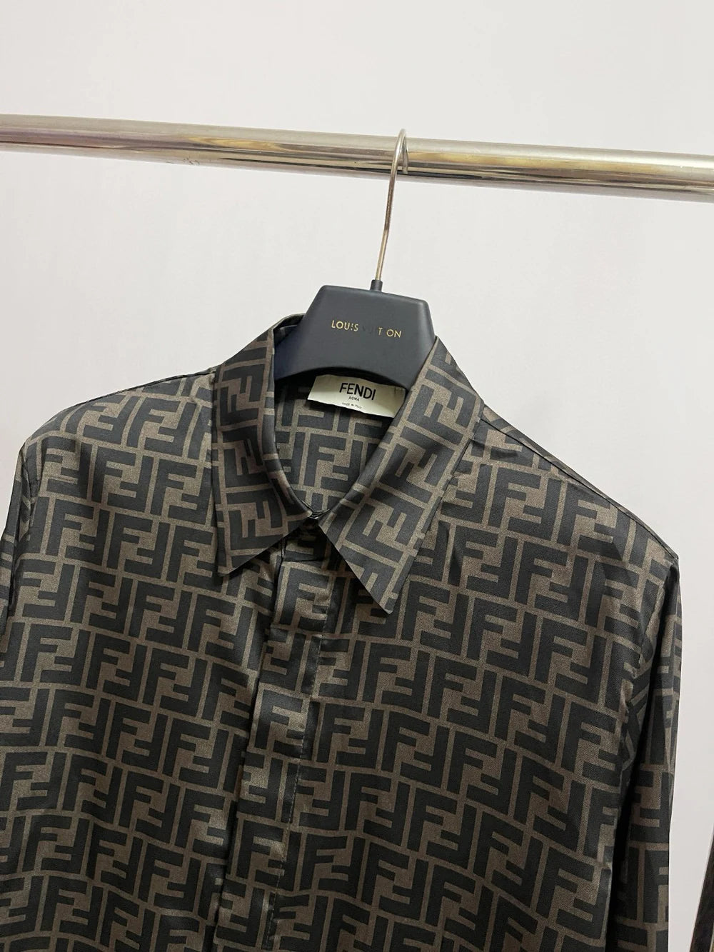 CHEMISE FNDY BROWN