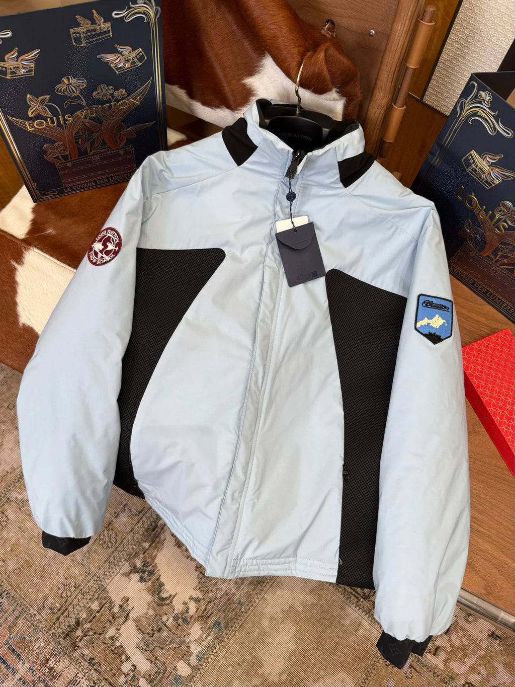 VESTE RÉVERSIBLE LV