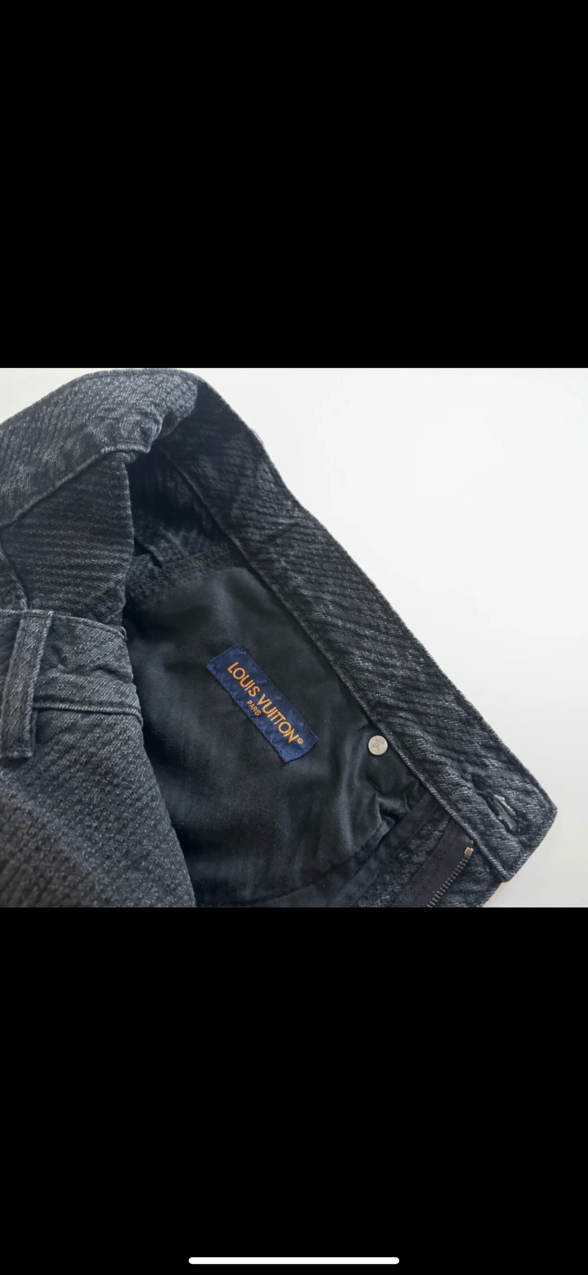 JEAN LV BLACK
