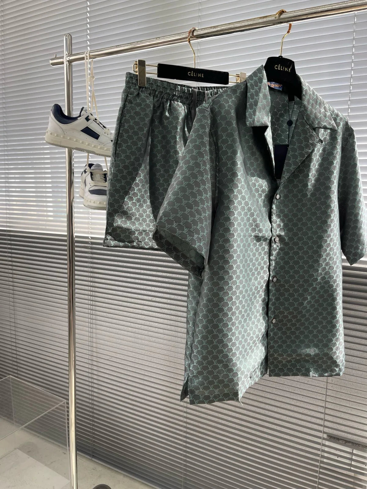 ENSEMBLE LV EN SOIE
