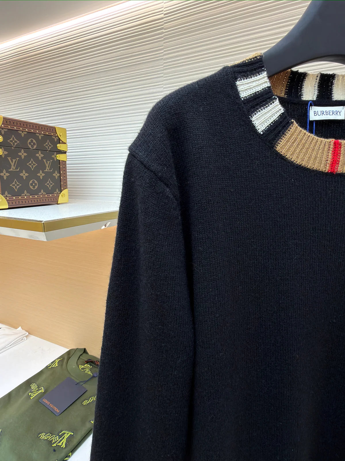 PULL BRBY BLACK