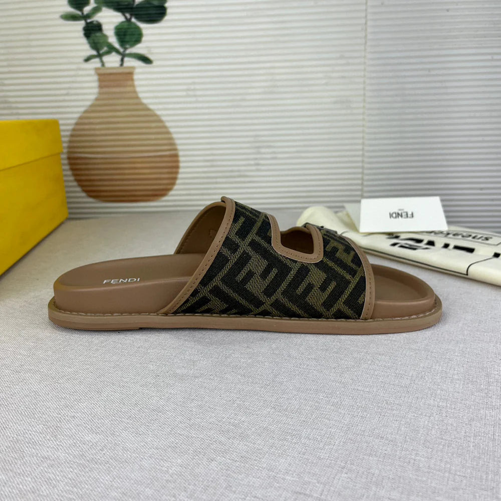 CLAQUETTES FNDY BROWN