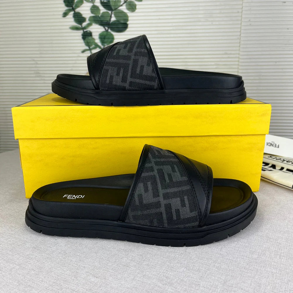 CLAQUETTES FNDY SLIDES BLACK OR BEIGE