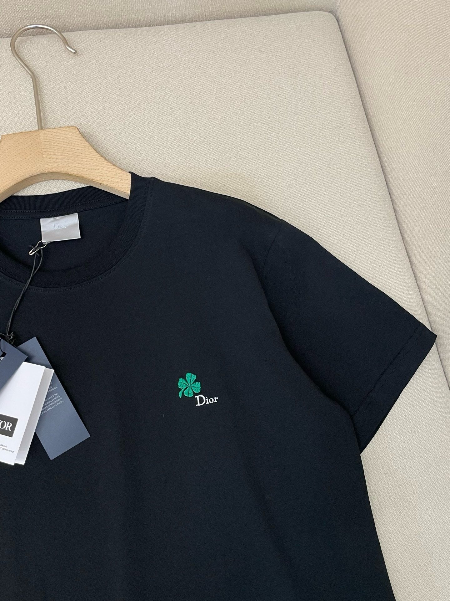 T-SHIRT CD CLOVER BLACK or WHITE