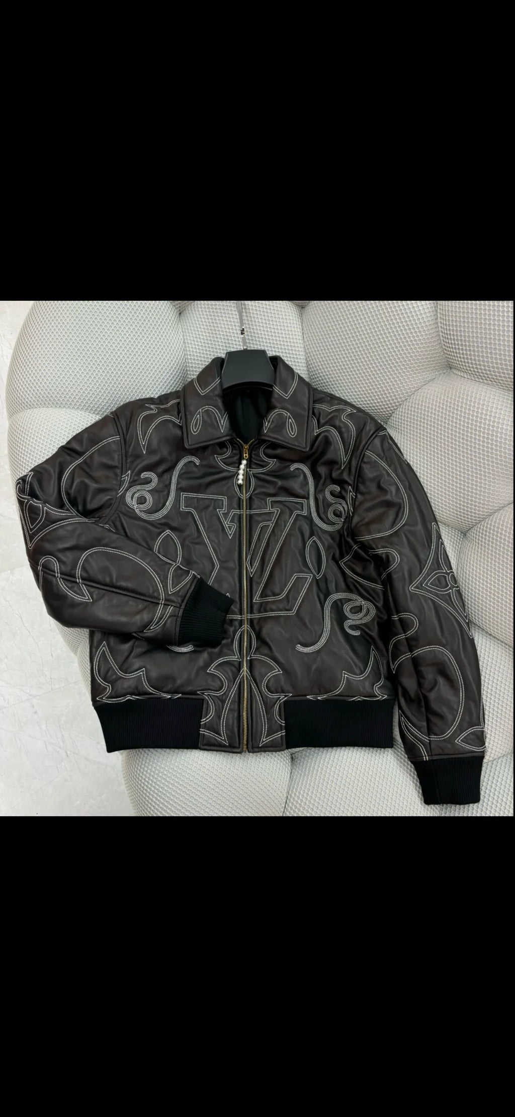 BOMBER EN CUIR LV