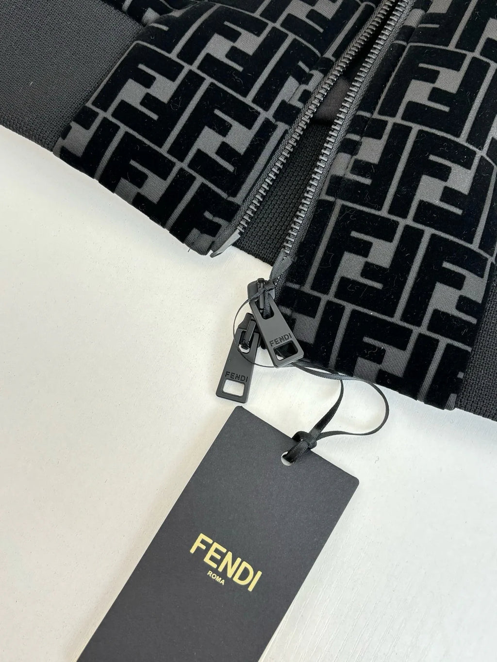 VESTE FNDY 2025