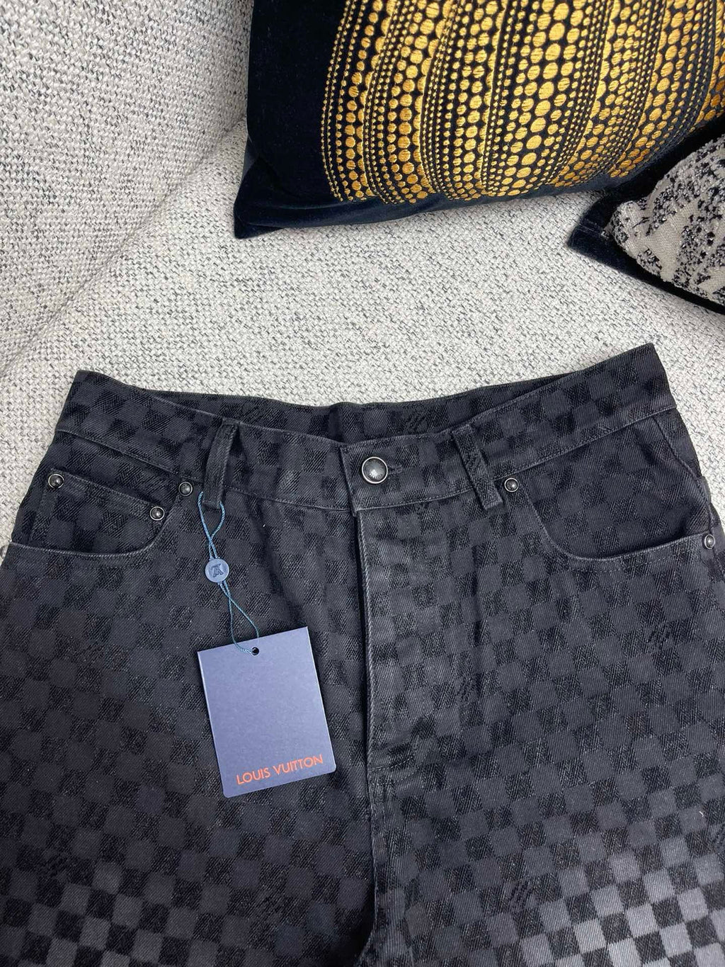 ENSEMBLE LV JEAN BLACK