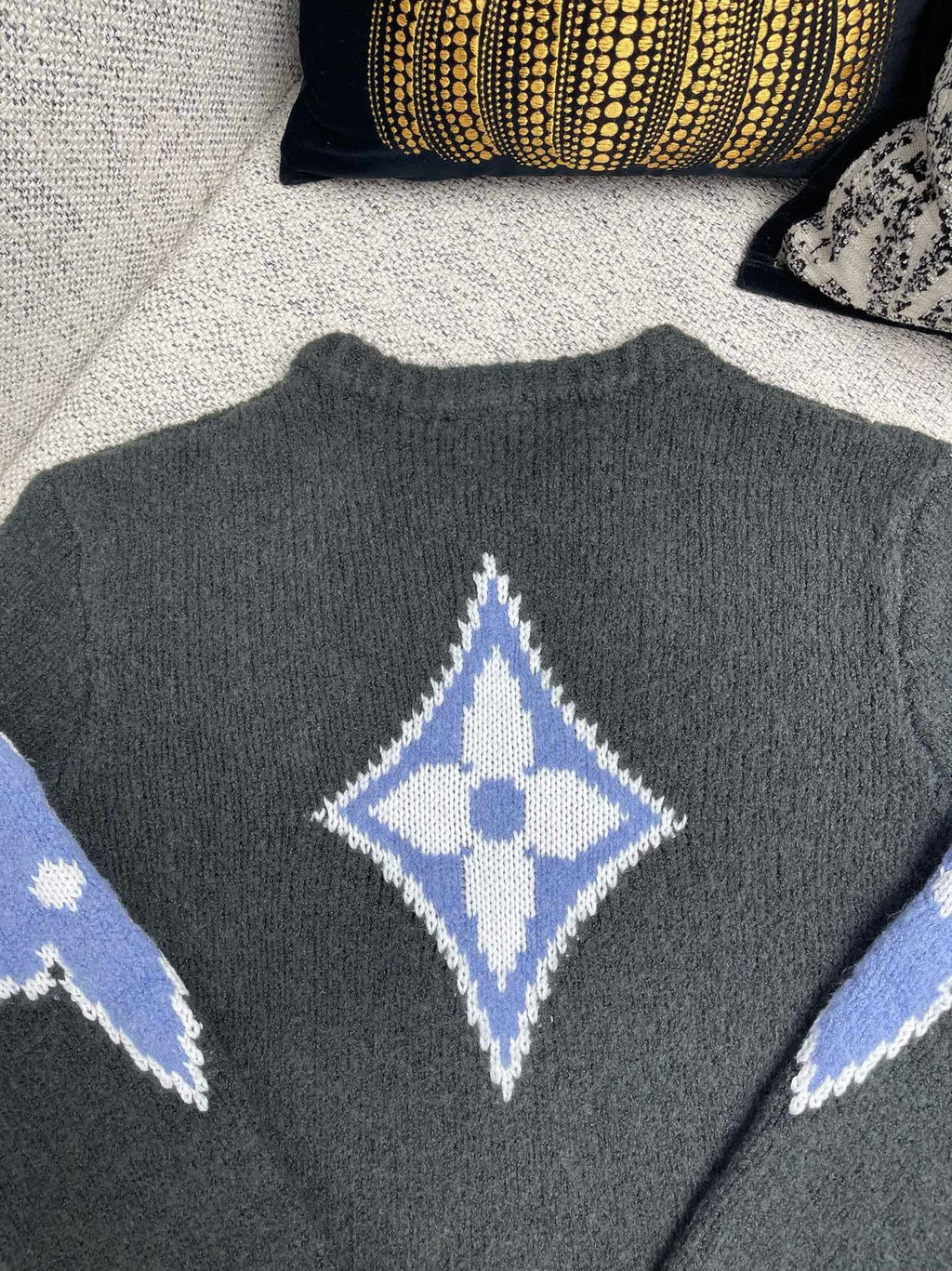 PULL LV EN LAINE