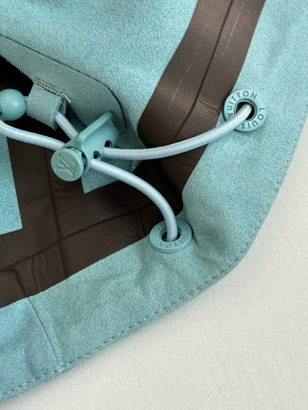 VESTE IMPERMÉABLE EN VELOURS LV