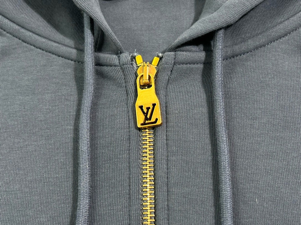 VESTE LV