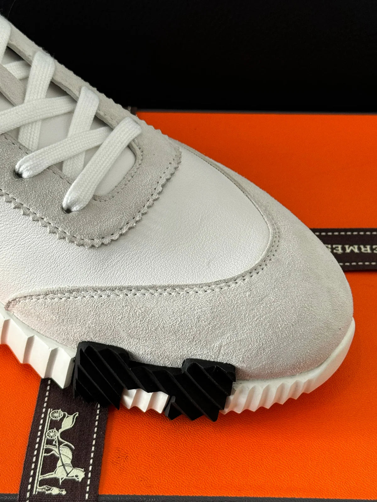 SNEAKERS HRMS BOUNCING