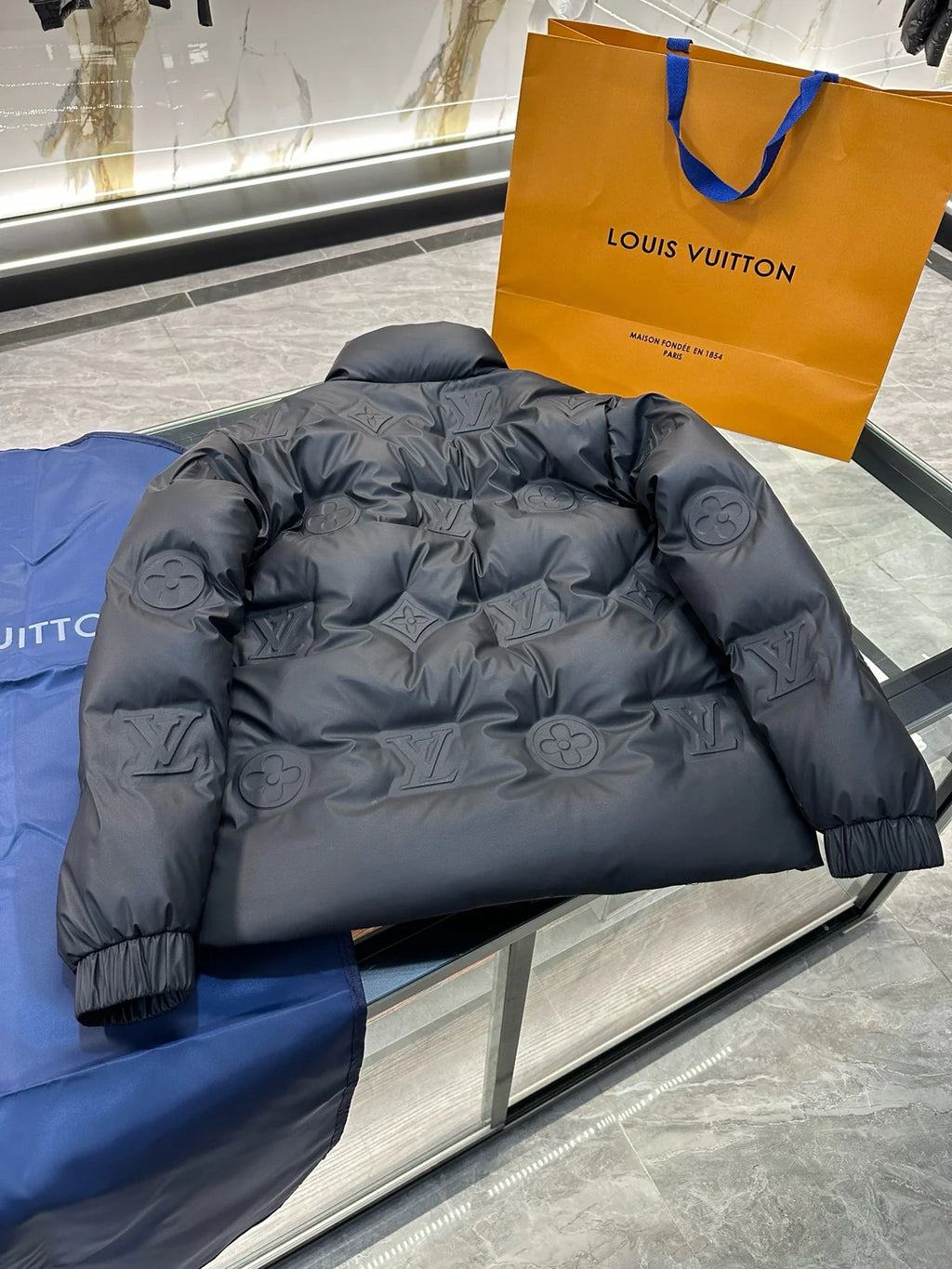 DOUDOUNE LV