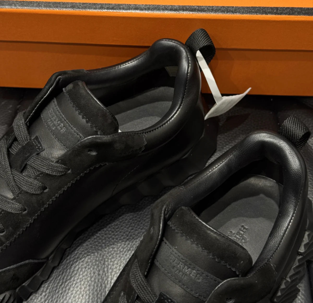 SNEAKERS HRMS BOUCING
