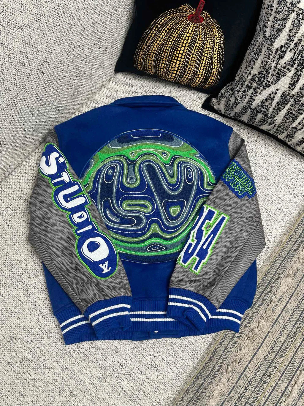 VESTE VARSITY LV 2023