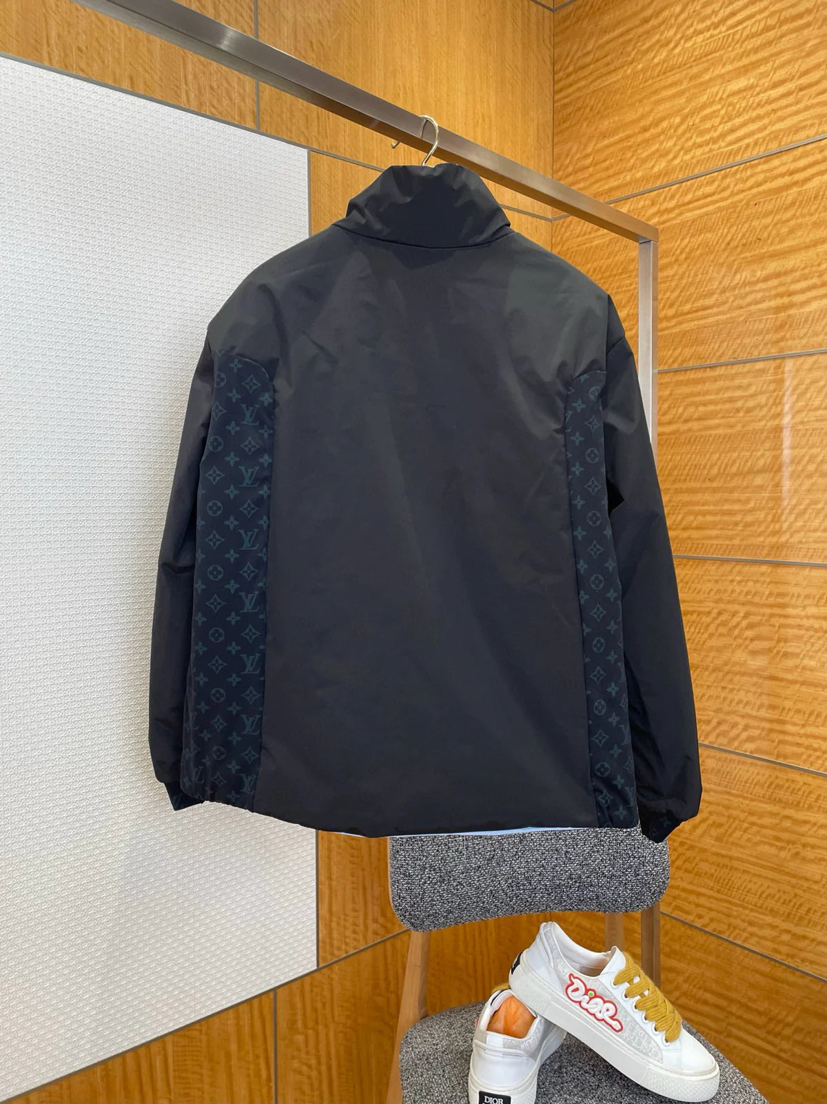 VESTE RÉVERSIBLE LV