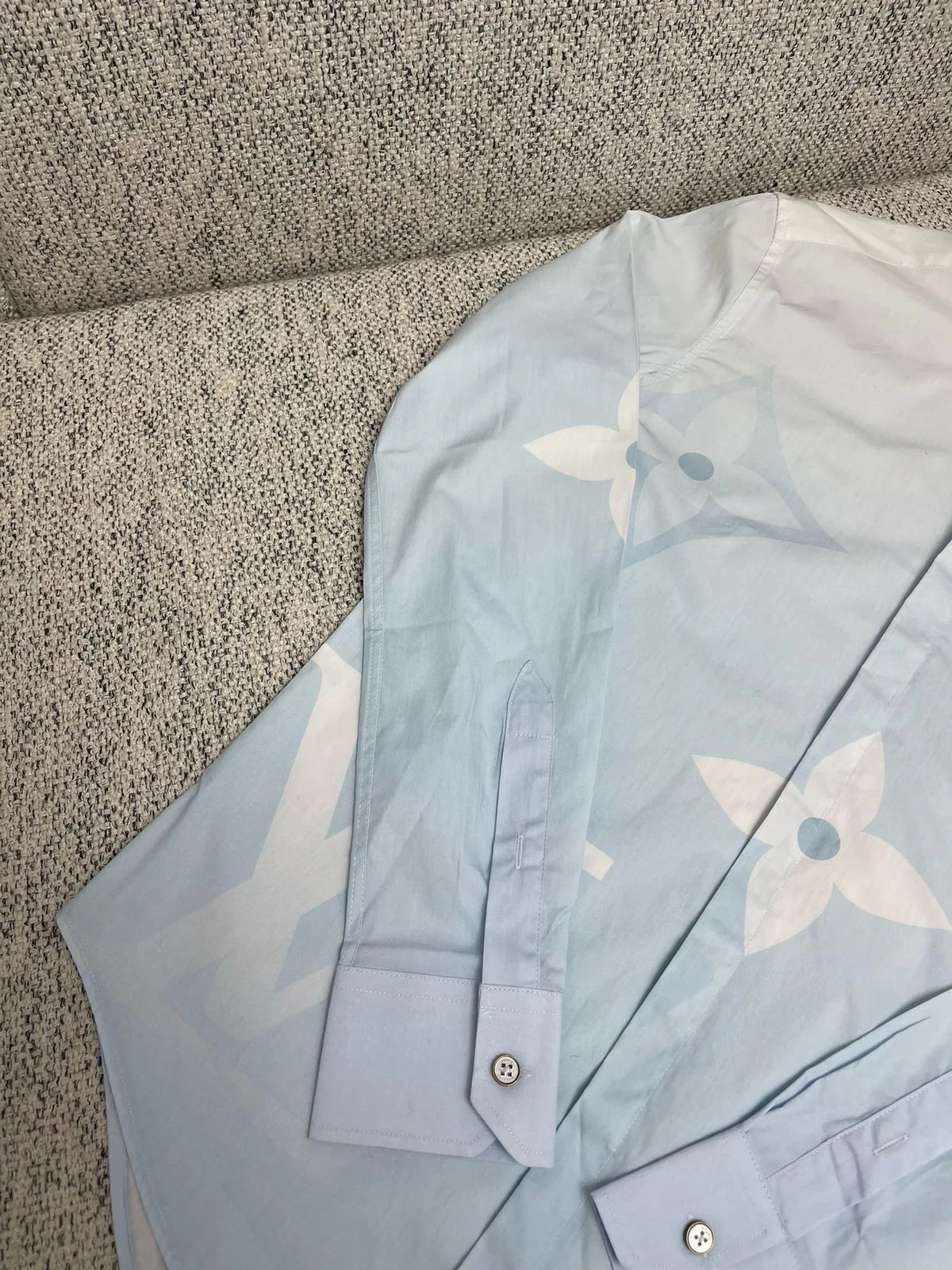 CHEMISE LV