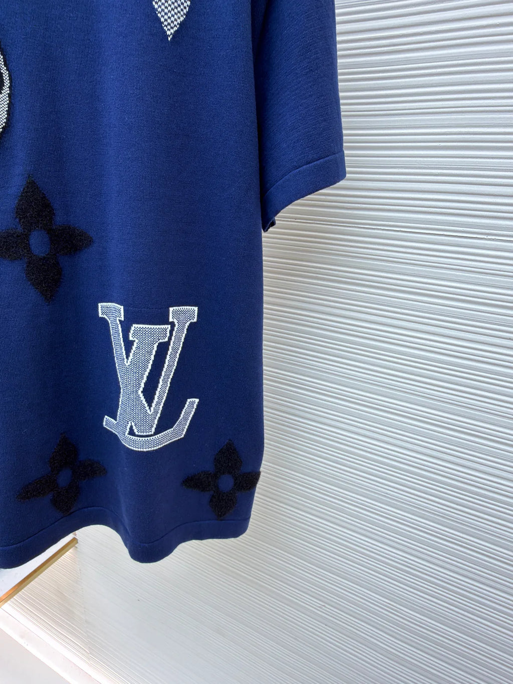 T-SHIRT LV