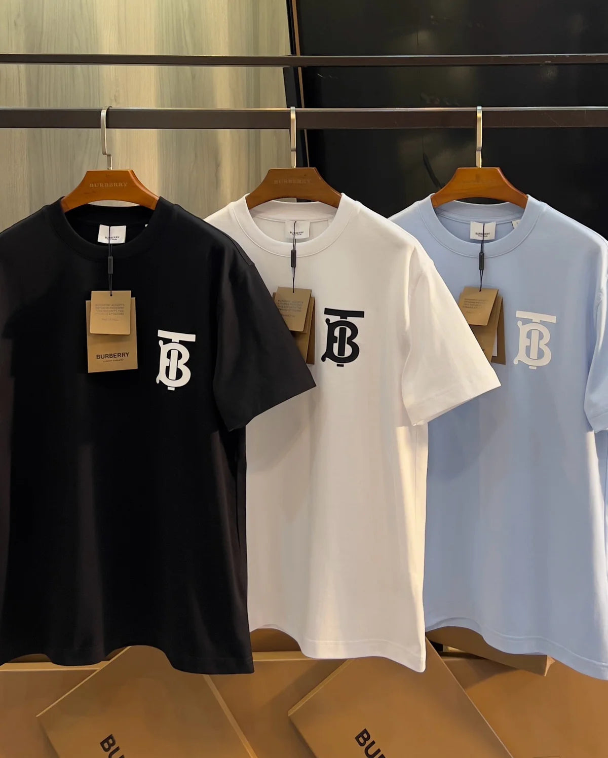T-SHIRT BRBY BLACK BLUE or WHITE
