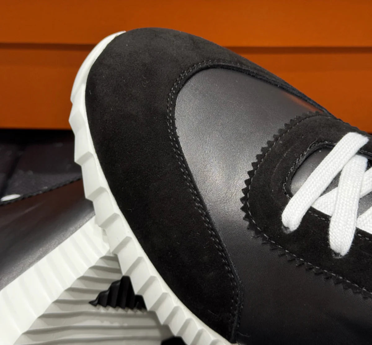 SNEAKERS HRMS BOUCING