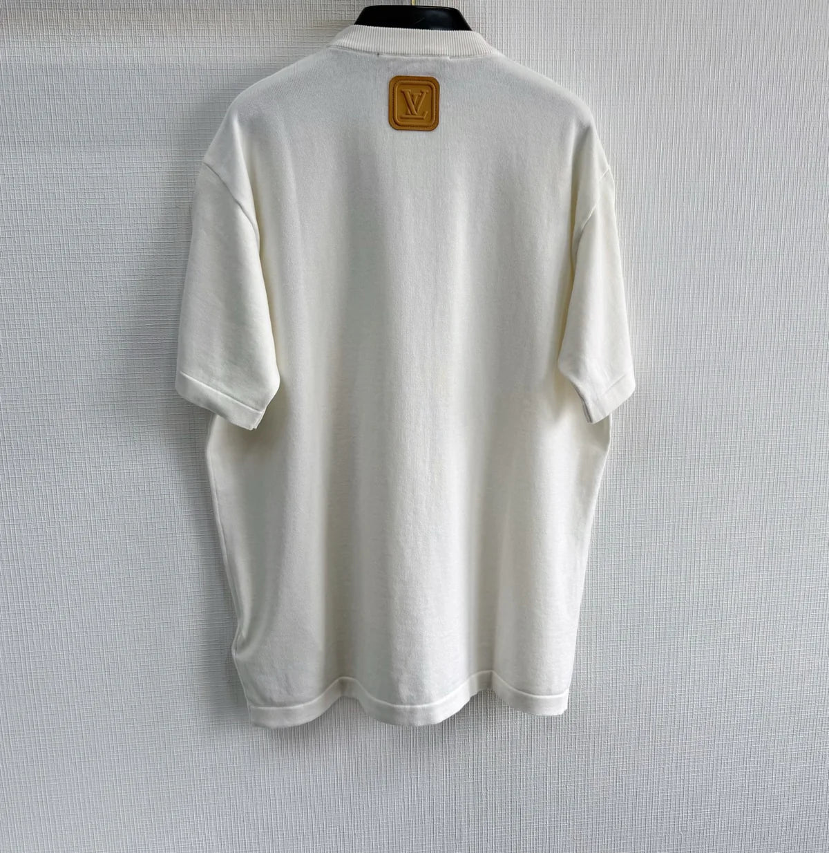 T-SHIRT LV LOGO CUIR
