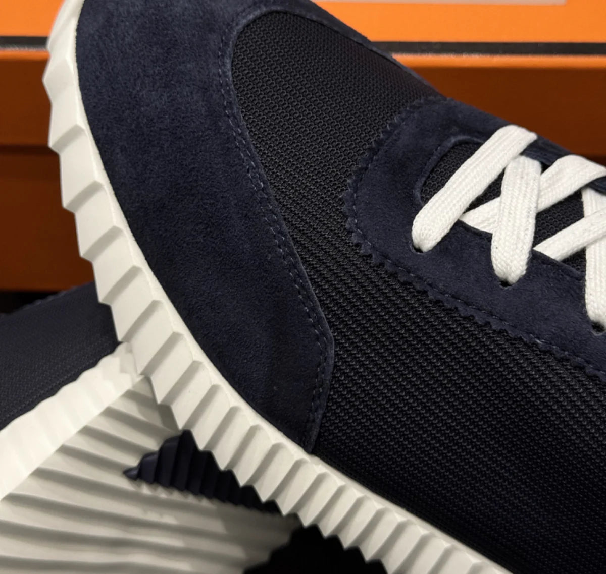 SNEAKERS HRMS BOUNCING