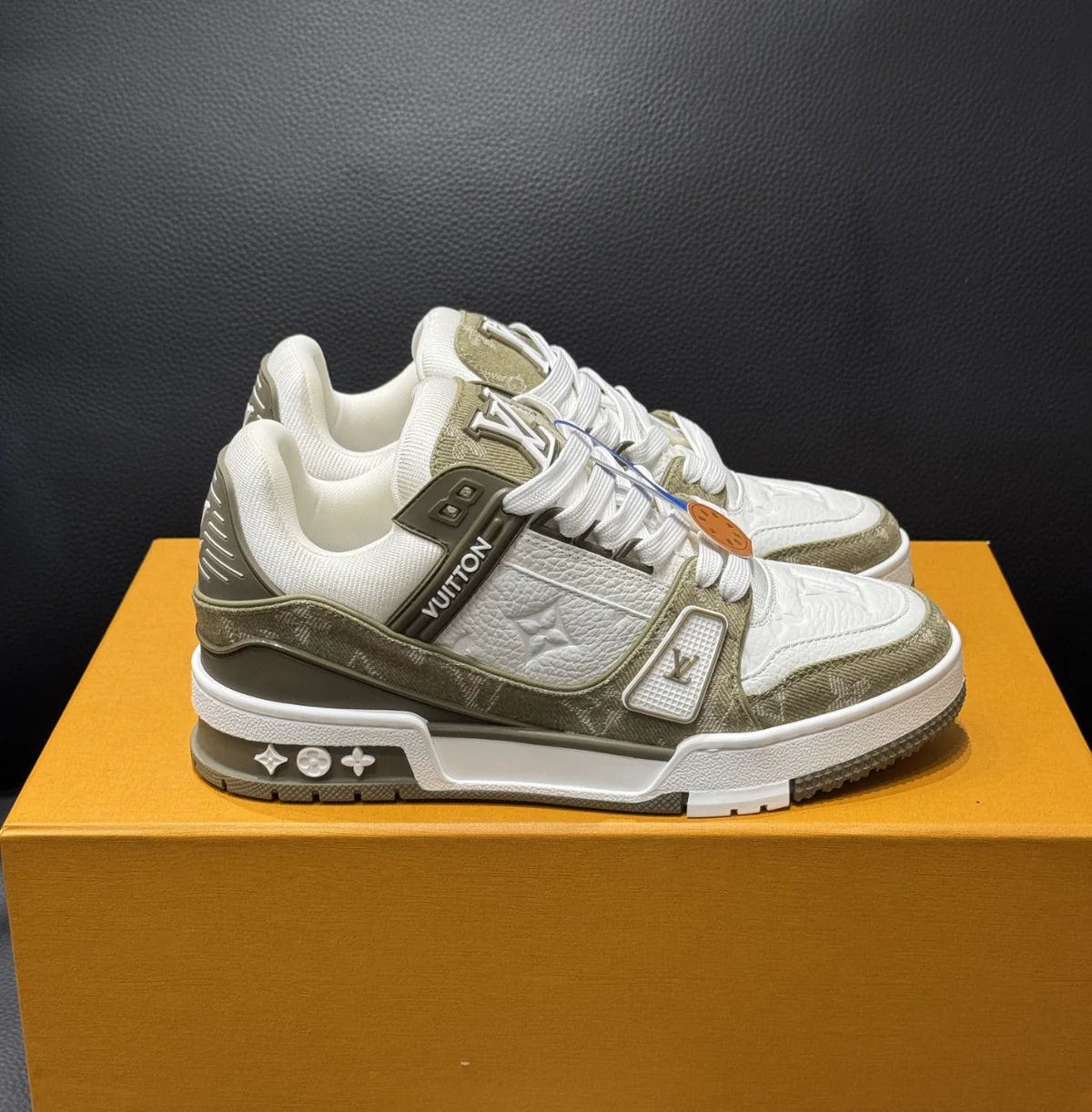 SNEAKERS LV KAKI 2025
