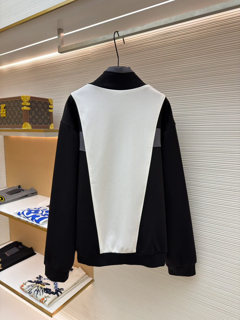 VESTE DE SPORT LV