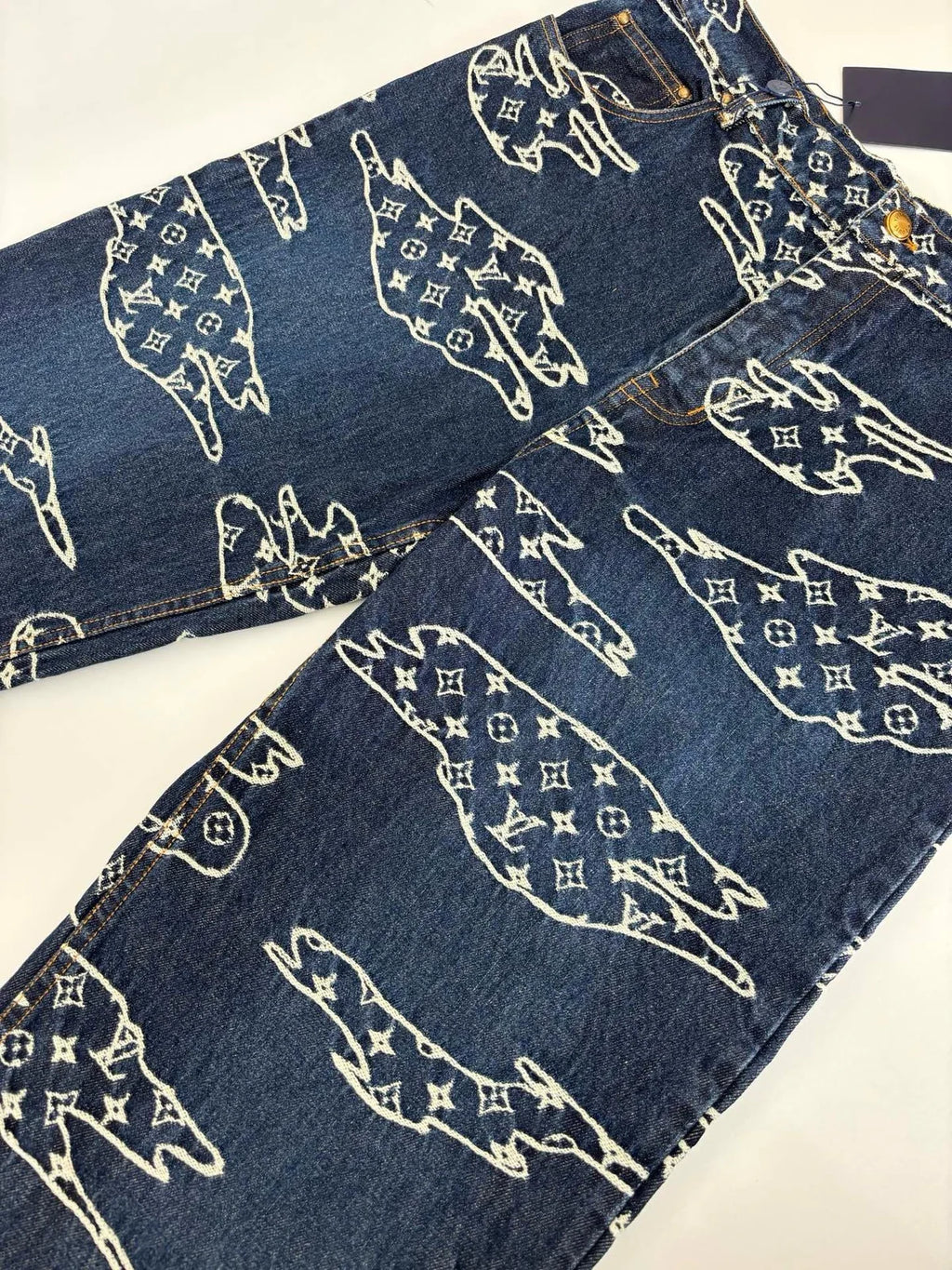JEAN LV EN DENIM