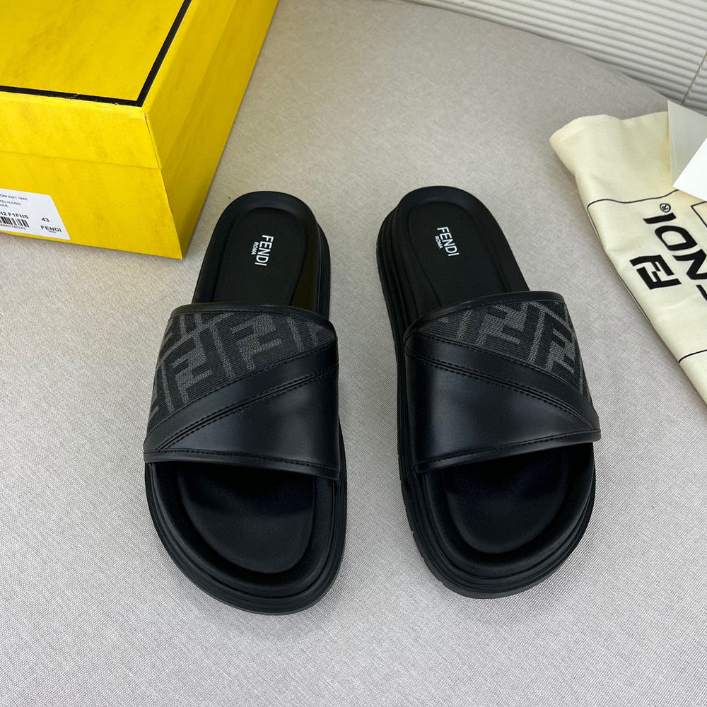 CLAQUETTES FNDY SLIDES BLACK OR BEIGE