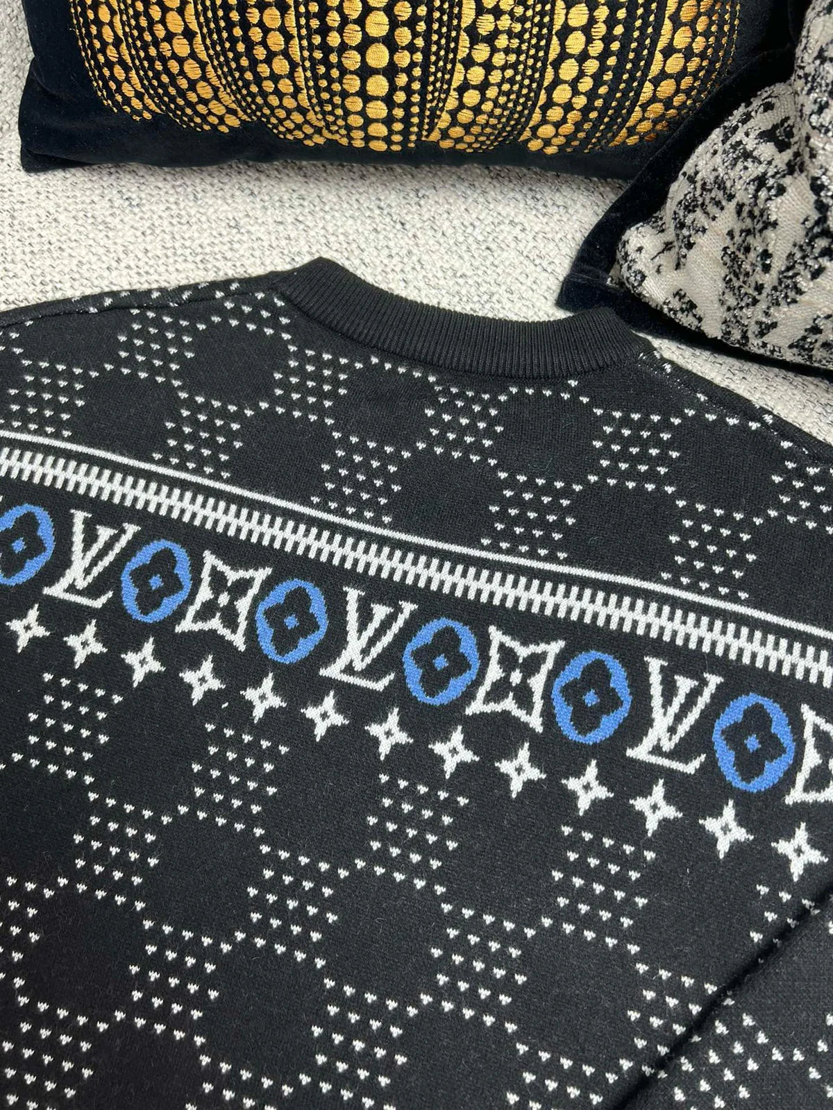 PULL LV EN LAINE