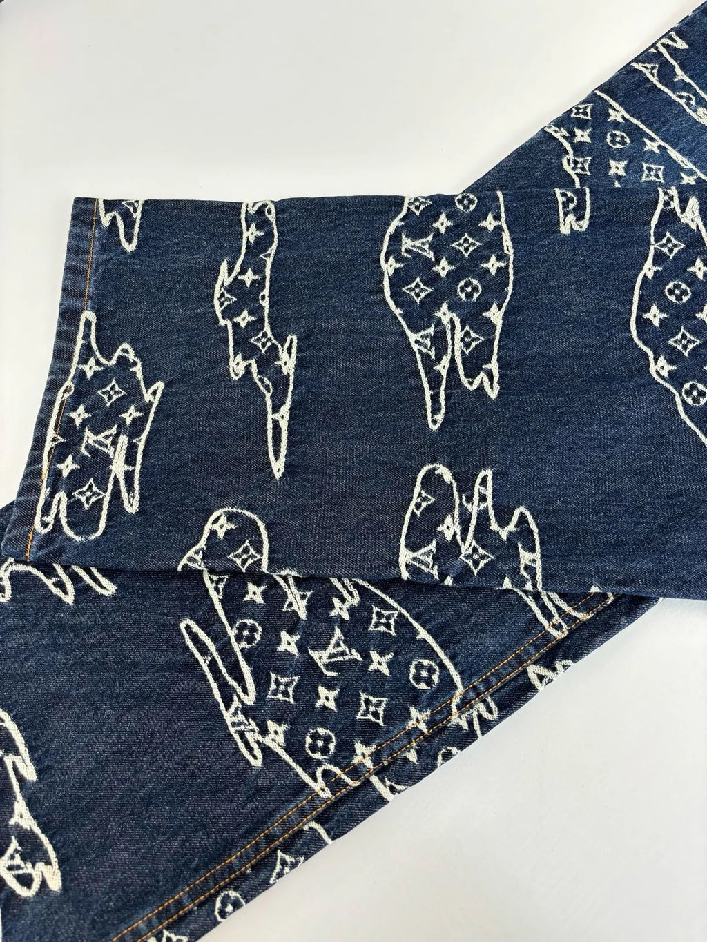 JEAN LV EN DENIM