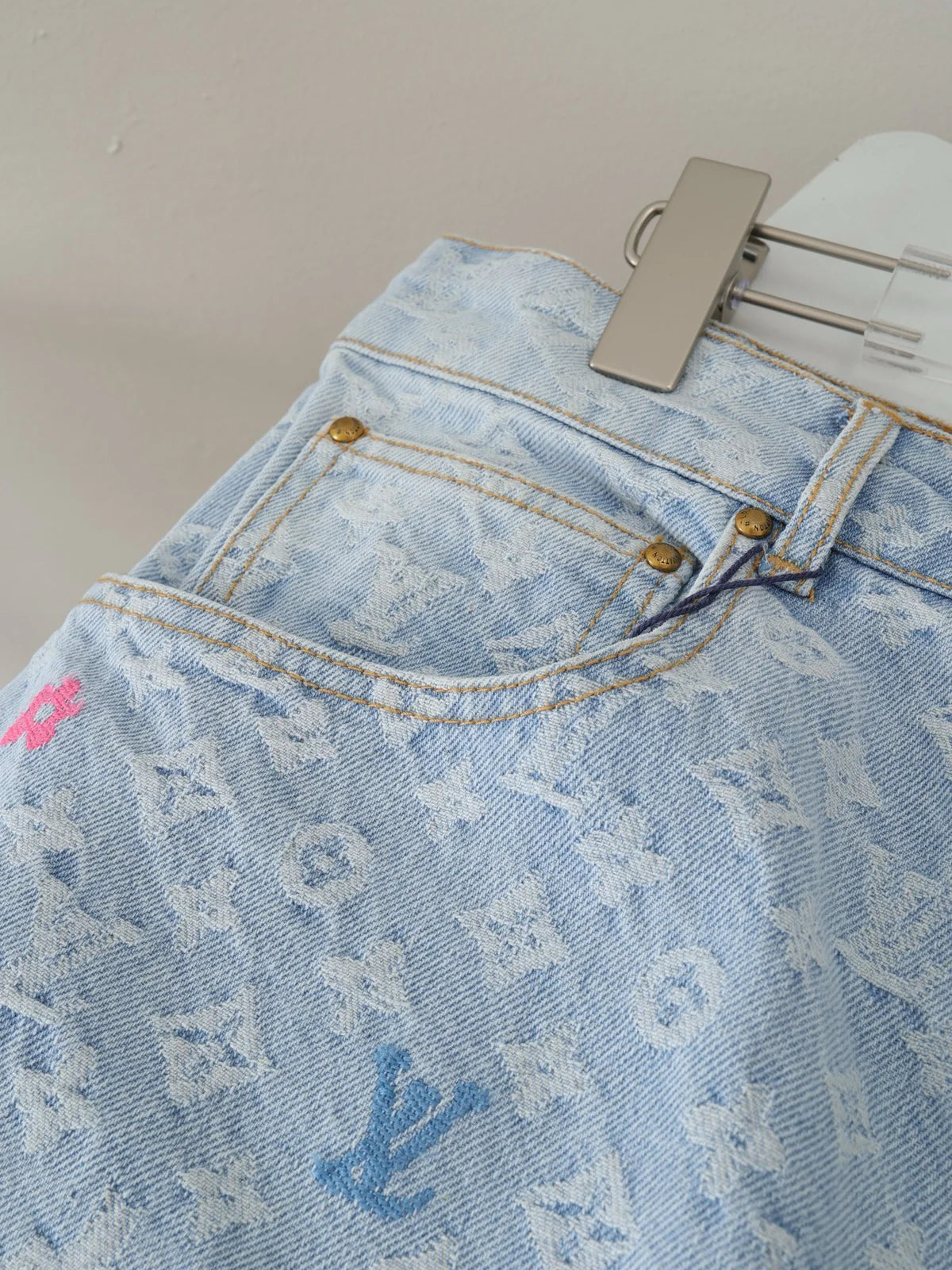 PANTALON JEAN LV