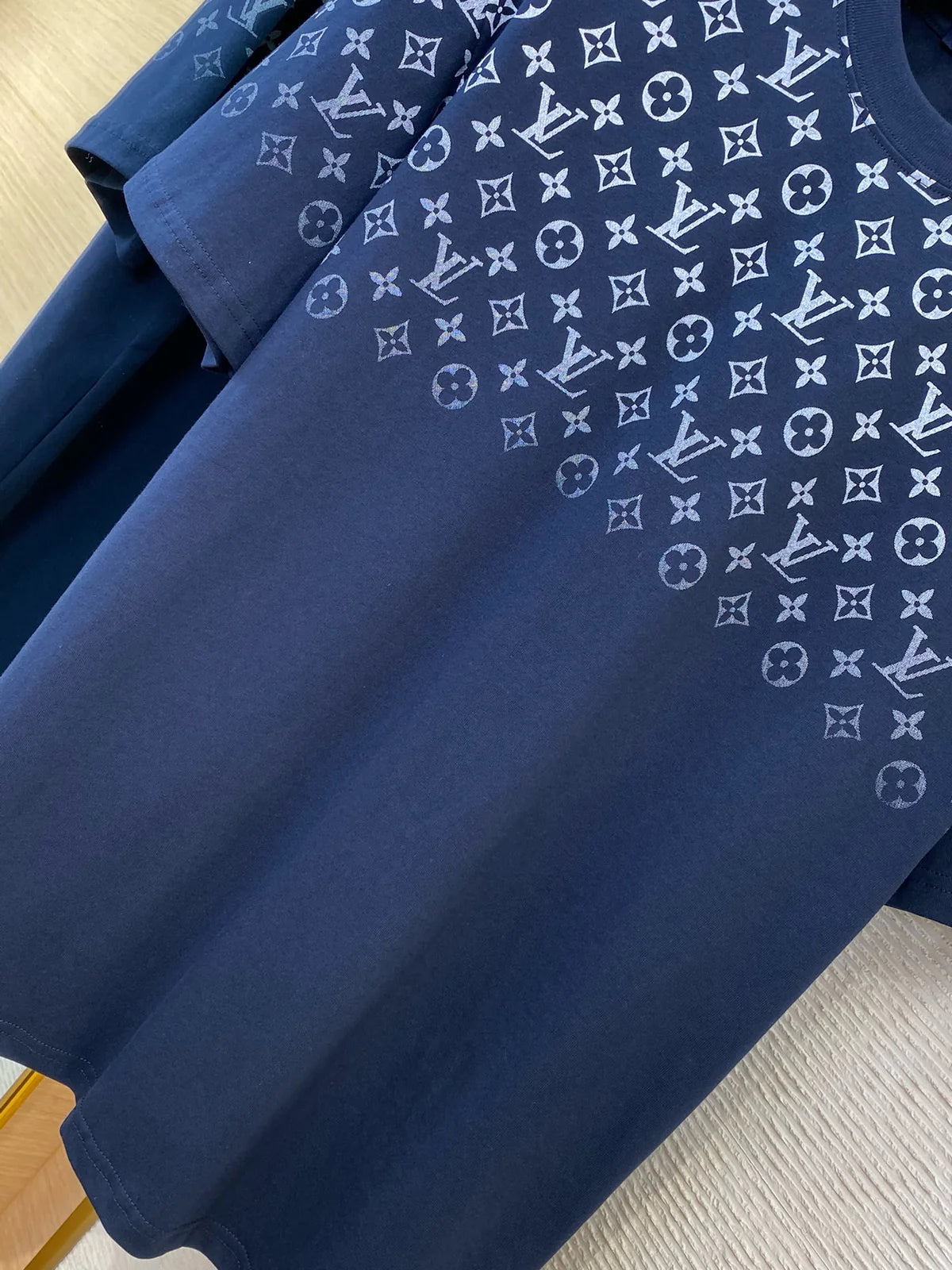 T-SHIRT LV BLUE