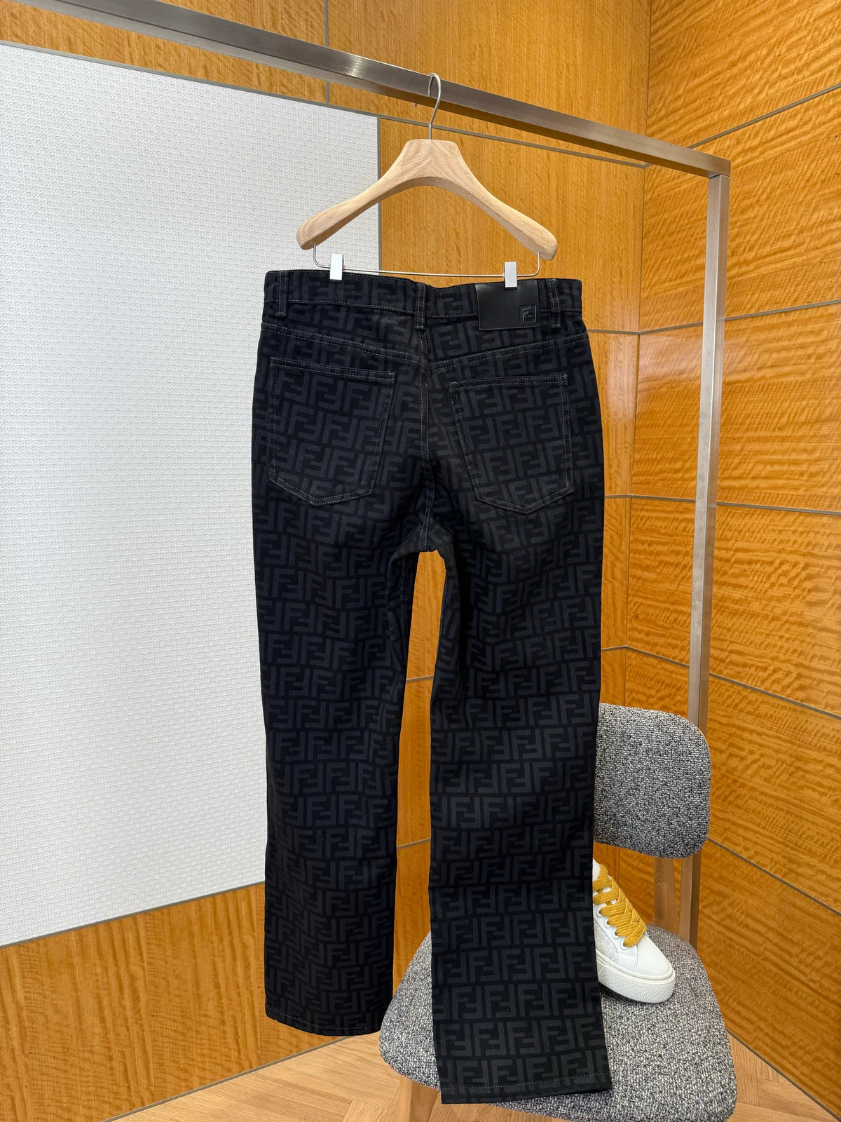 PANTALON FNDY BLACK