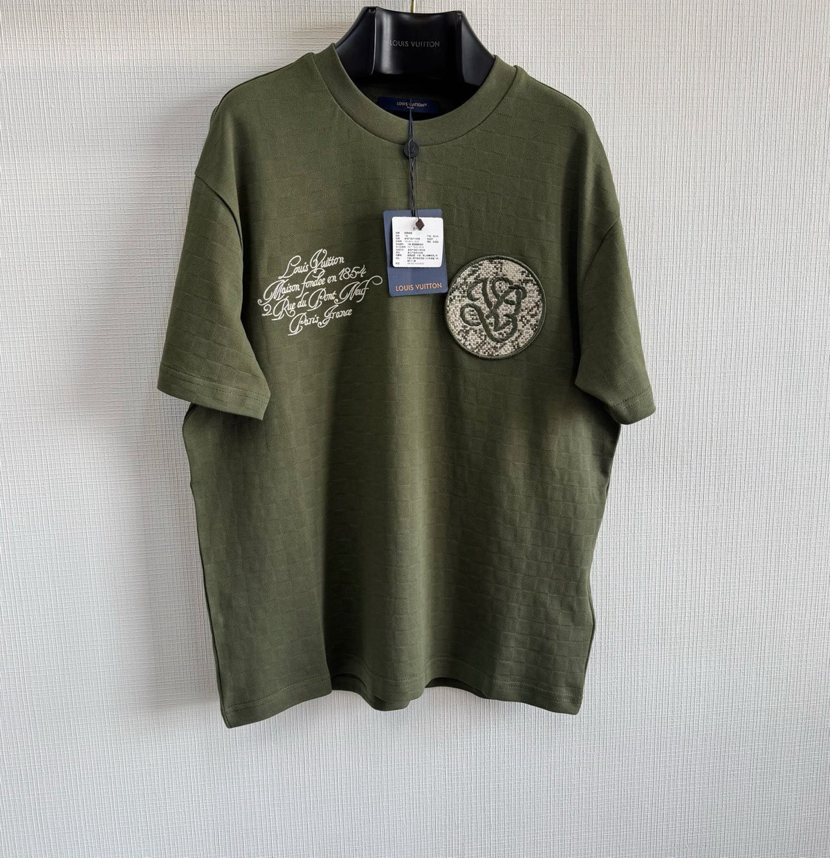 T-SHIRT LV