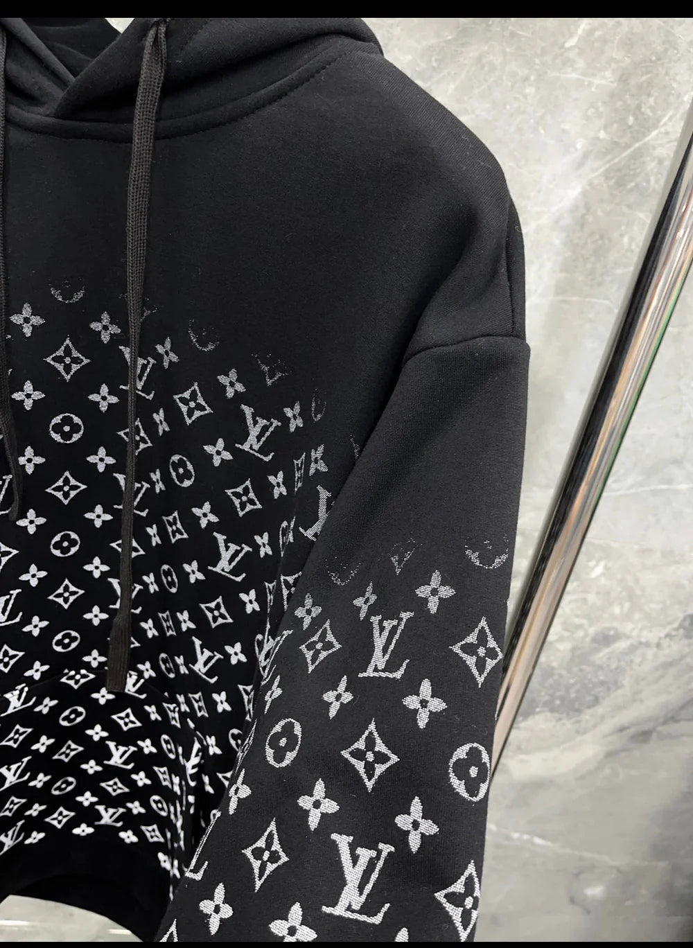 SWEAT-SHIRT LV