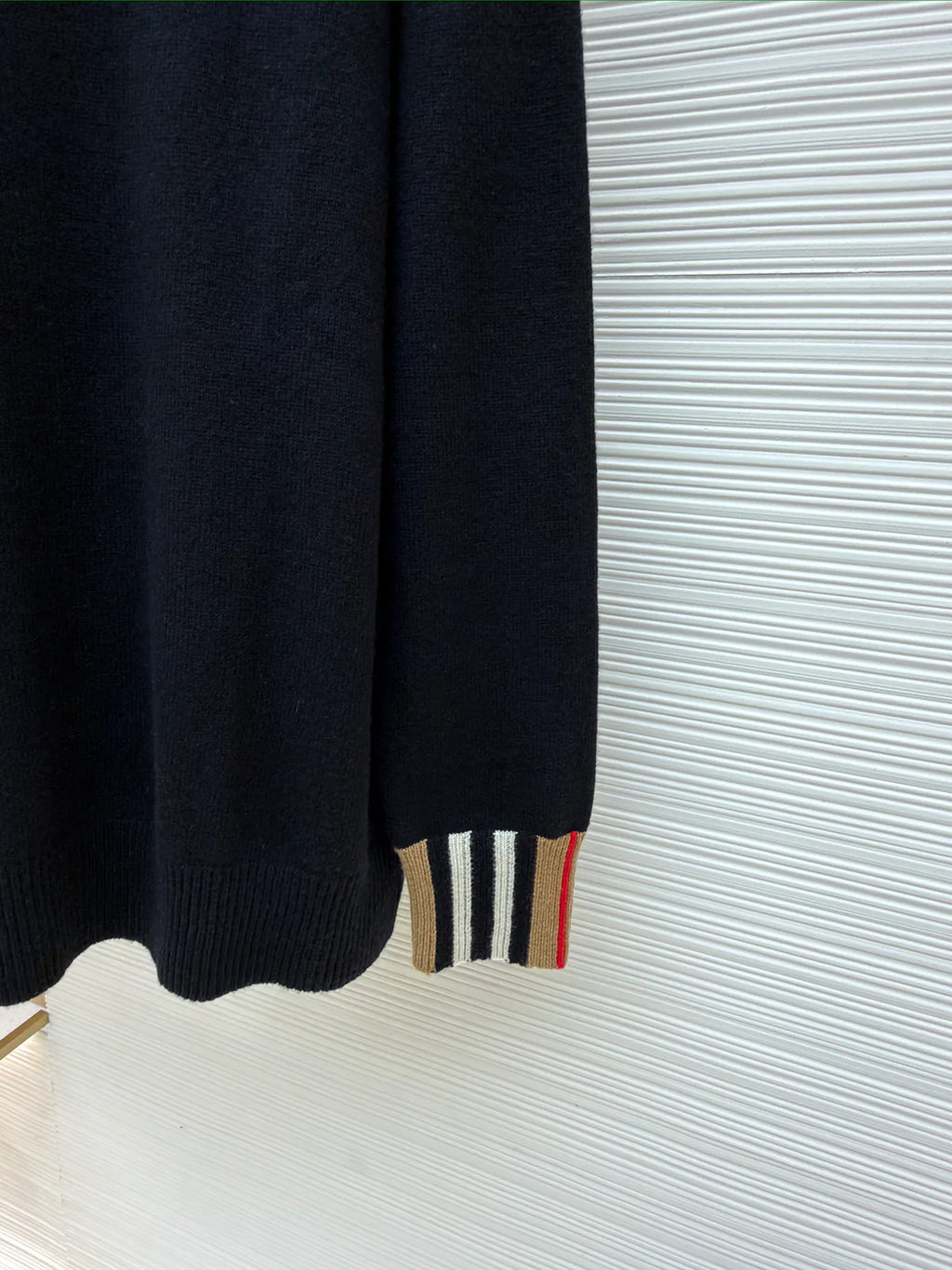 PULL BRBY BLACK