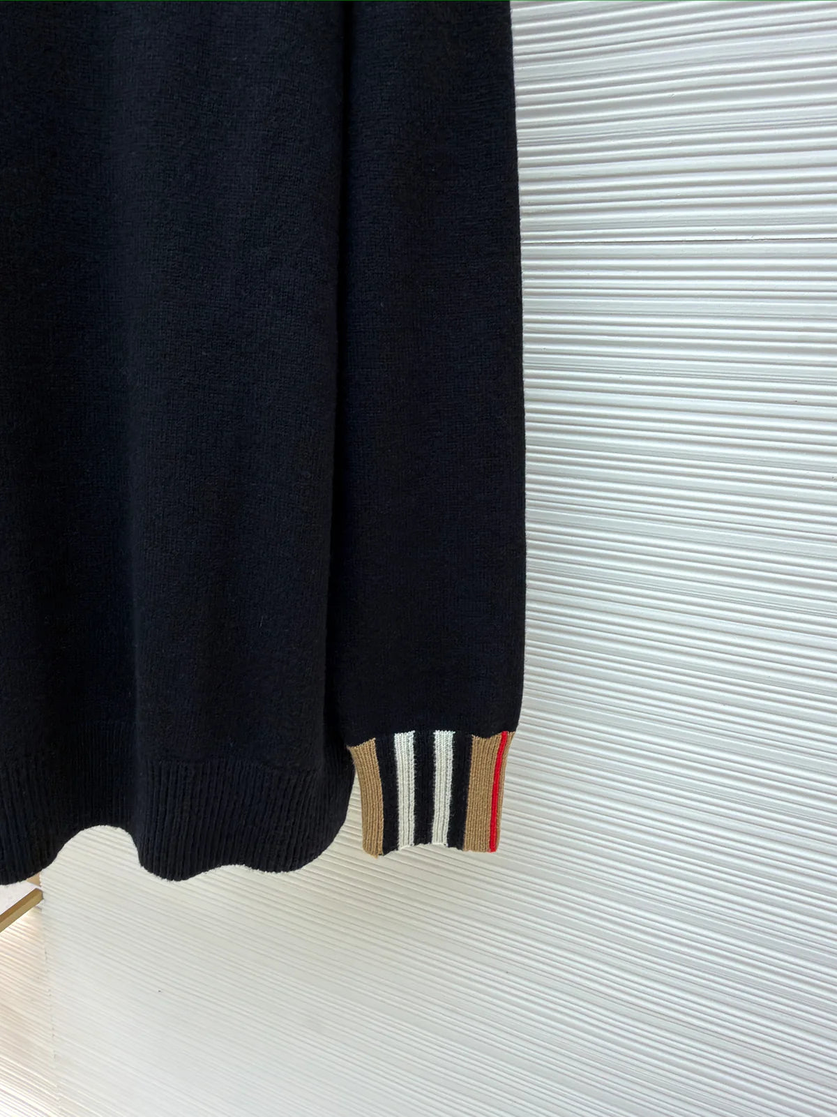 PULL BRBY BLACK