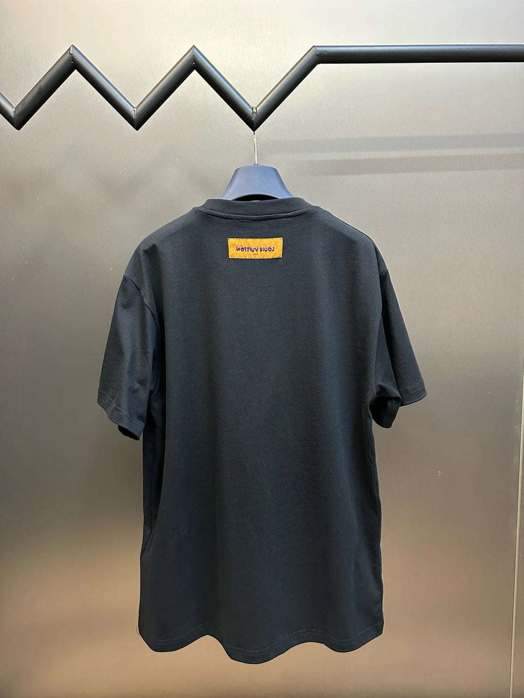 T-SHIRT LV