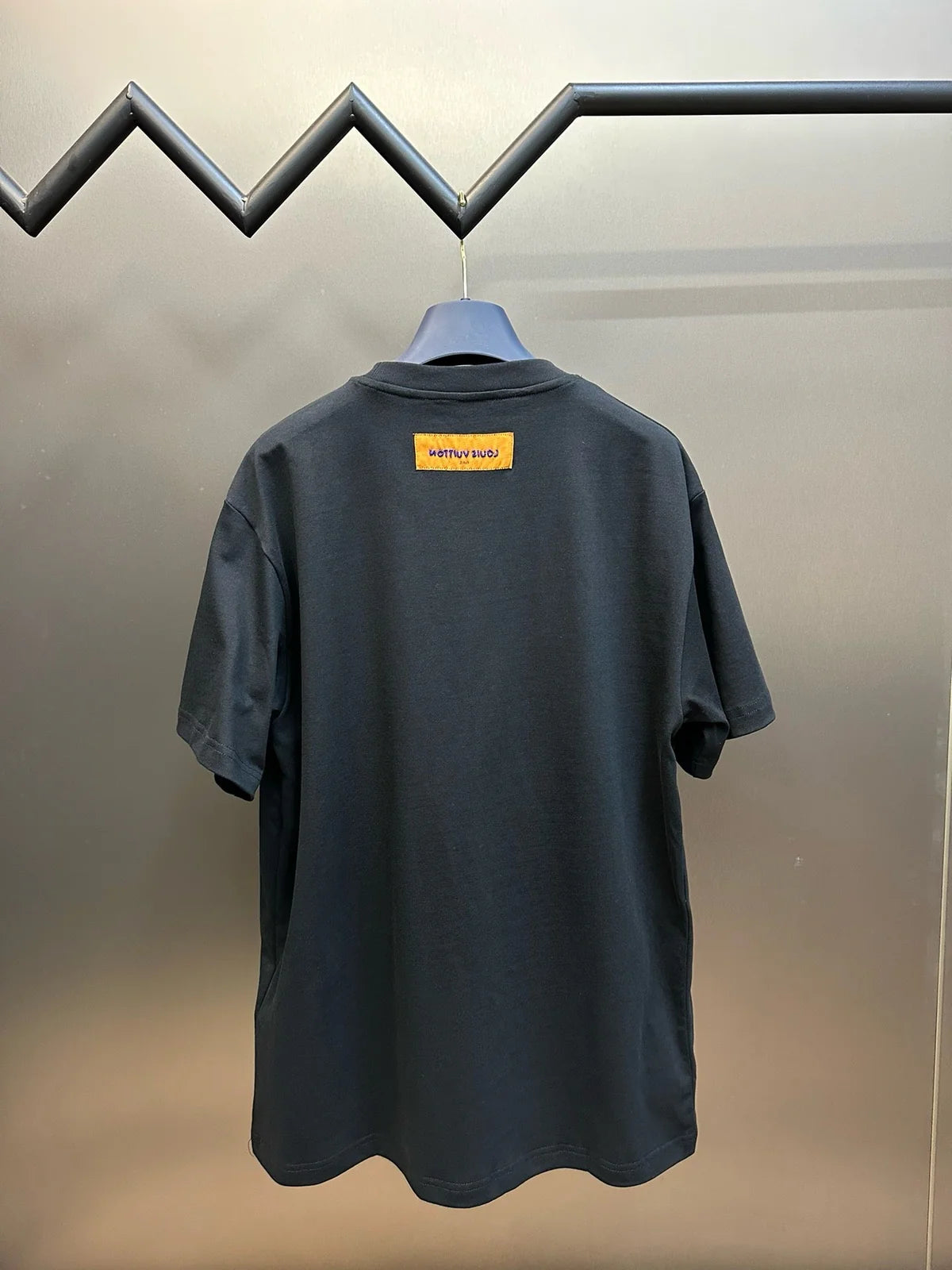 T-SHIRT LV