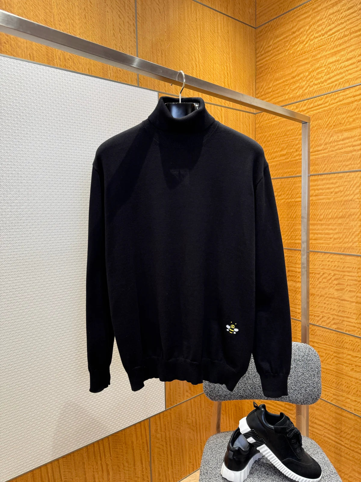 COL ROULÉ CDxKAWS ABEILLES