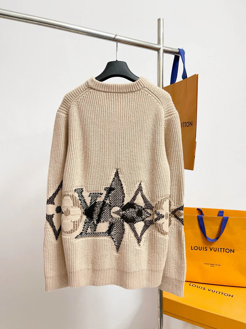 PULL LV