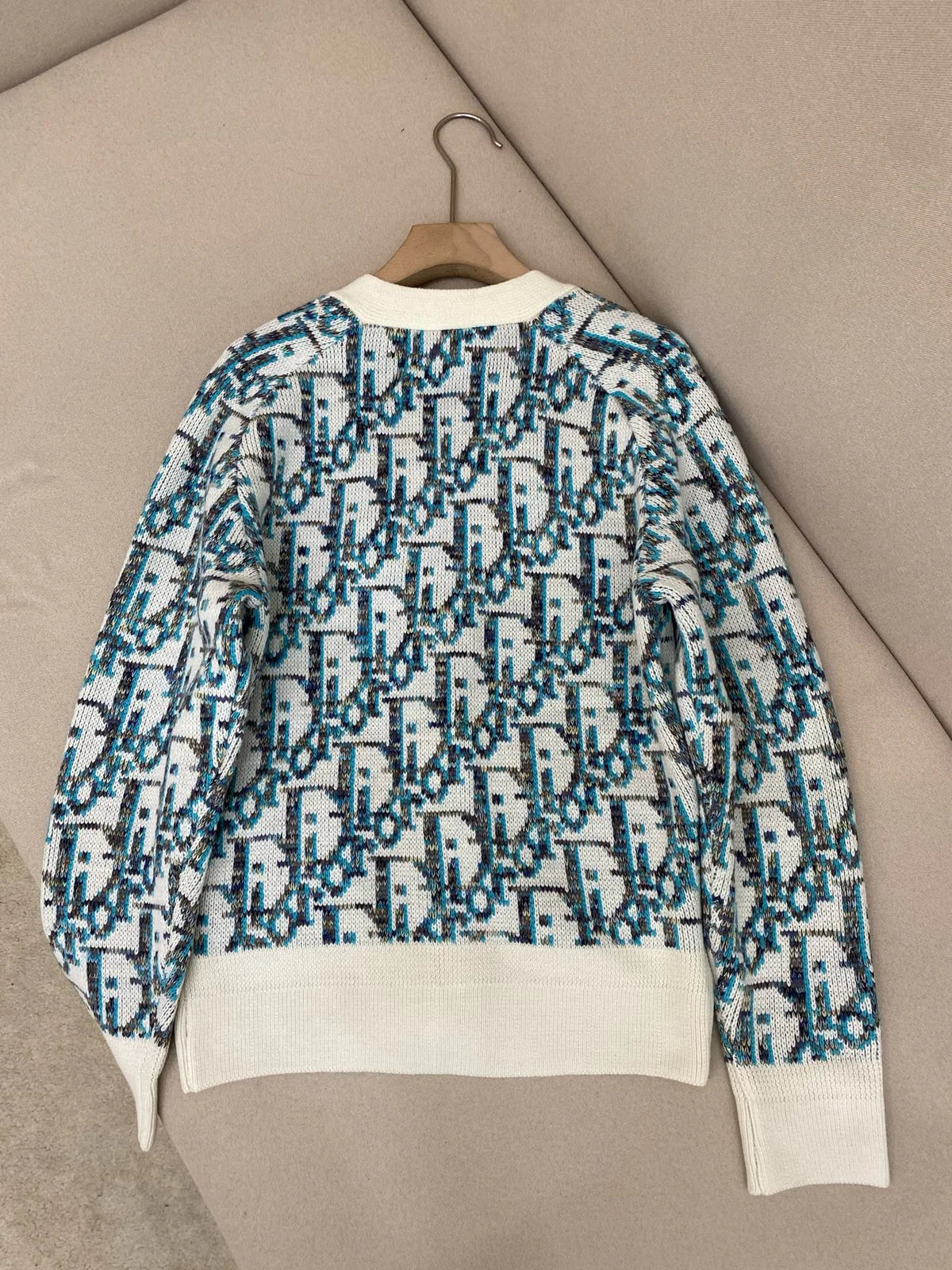 GILET CD JACQUARD DE LAINE
