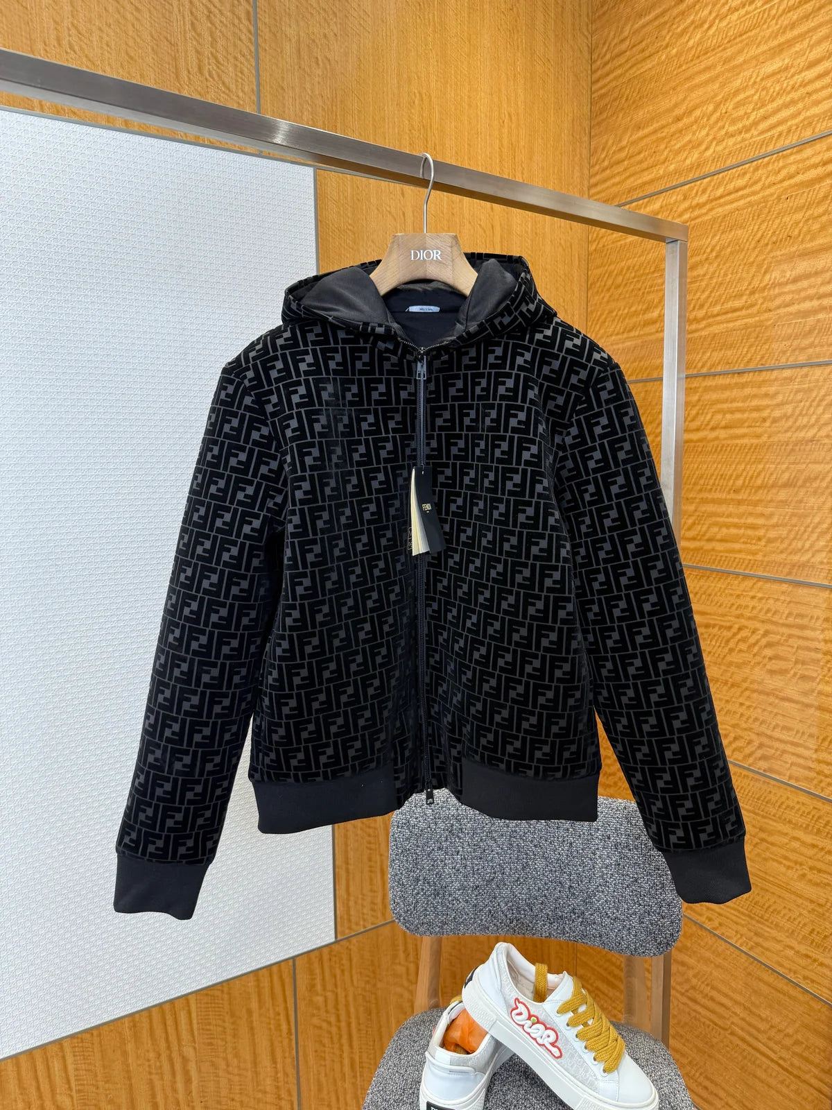 MANTEAU FNDY FULL BLACK