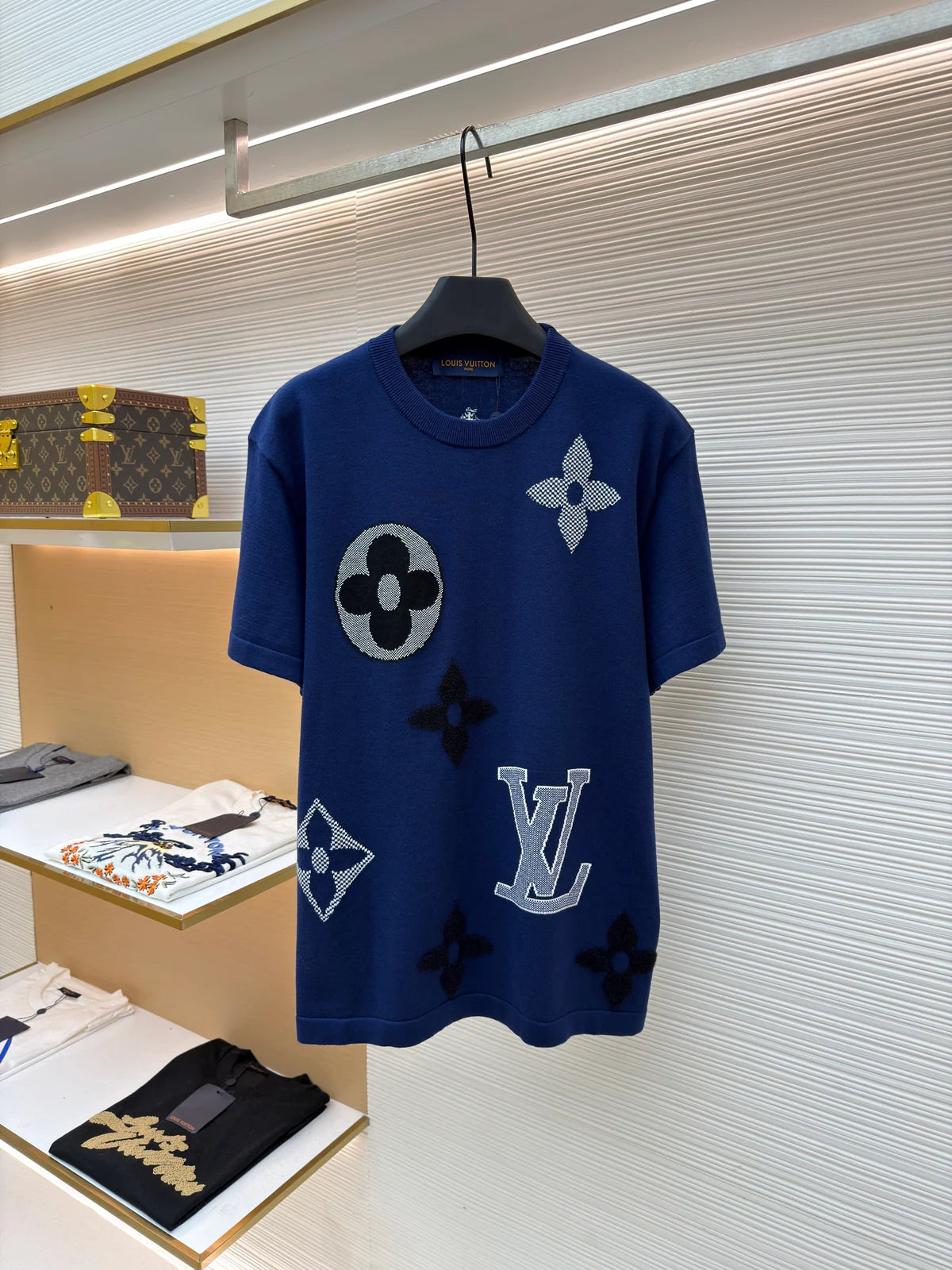 T-SHIRT LV
