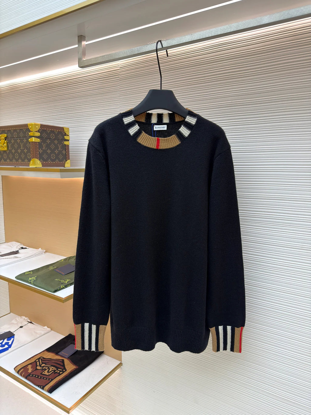 PULL BRBY BLACK
