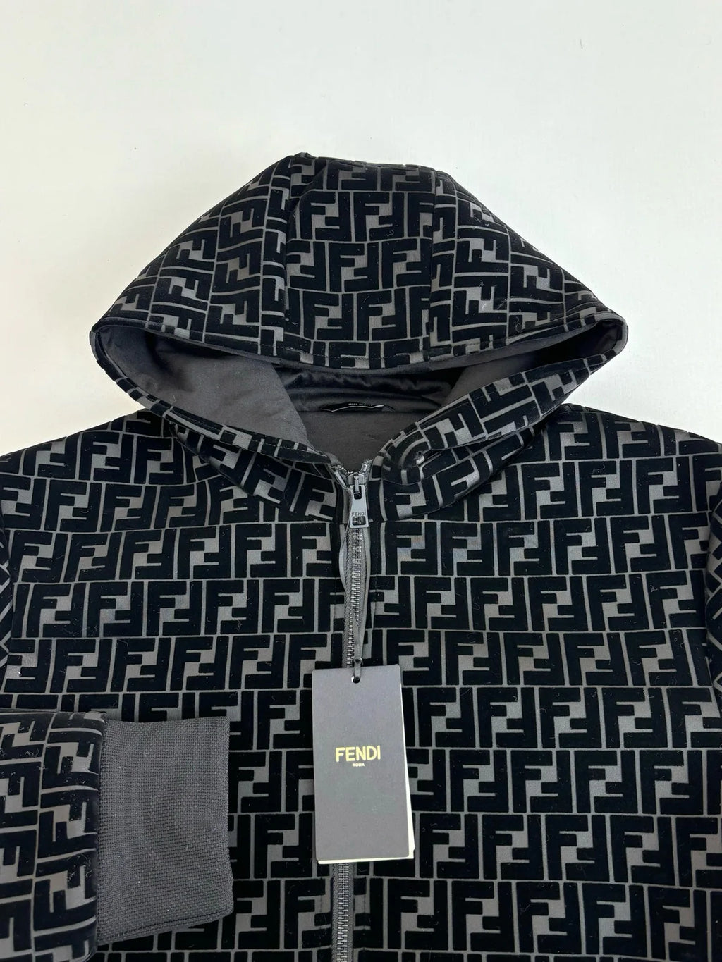 VESTE FNDY 2025